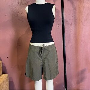 Olive Green Women's Cargo Shorts - Columbia sportswear Size L